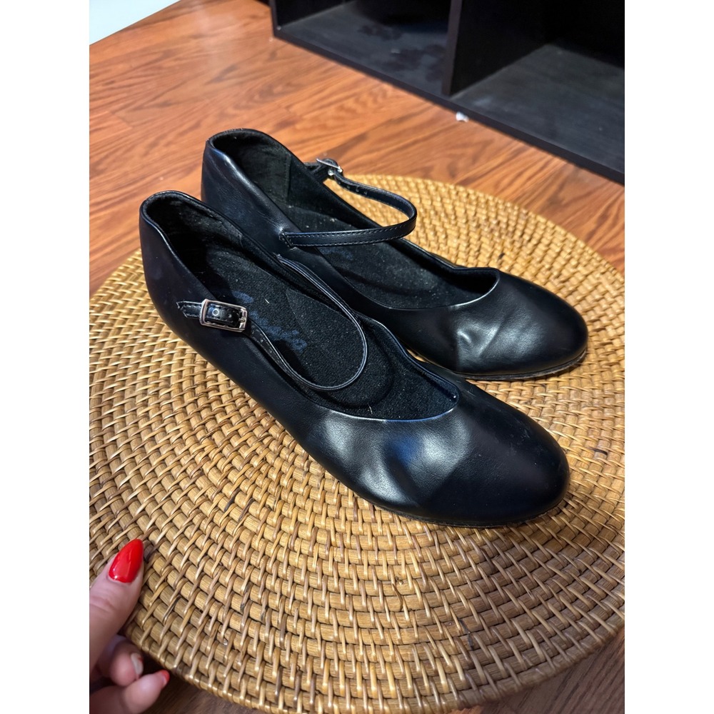 Capezio Black Leather Mary Jane Character Dance Shoes Block Heel Women Stage - Picture 1 of 10